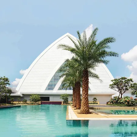 Movenpick Hotel & Convention Centre Klia-2